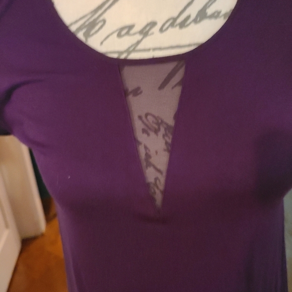 Eggplant color dressy tee Nwt - Picture 4 of 5